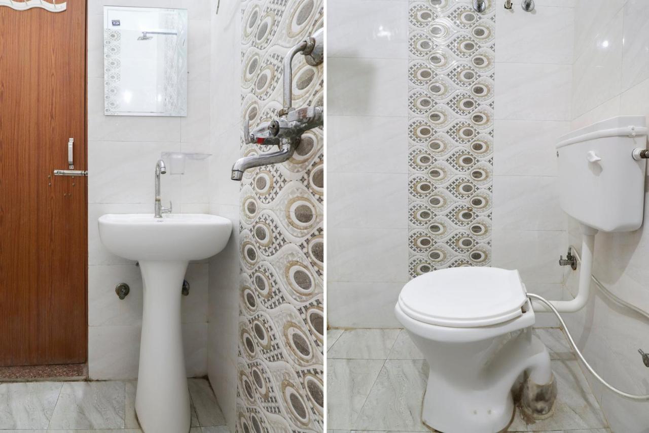 Oyo 69378 Trilok Dham Hotel Vrindāvan Zewnętrze zdjęcie